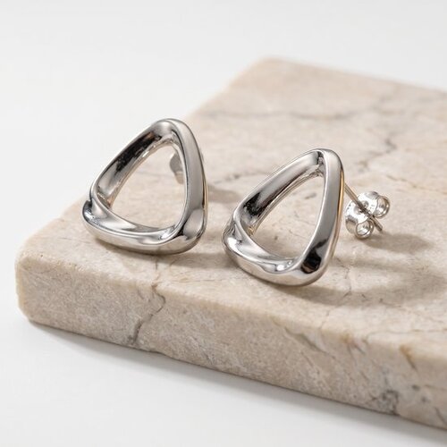 Lundholm Lundholm Oorbellen Dames Zilver Kleurig - Driehoek - Premium Stainless Steel Jewellery - Oorknopjes Dames Cadeau Sieraad Vrouw Verjaardag Cadeau Lundholm Lundholm Oorbellen Dames Zilver Kleurig - Driehoek - Premium Stainless Steel Jewellery - Oorknopjes Dames Cadeau Sieraad Vrouw Verjaardag Cadeau