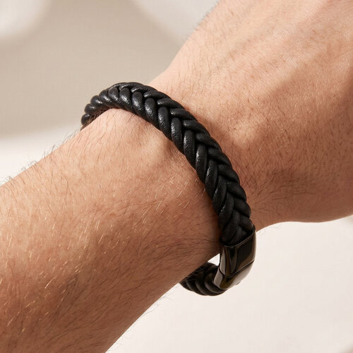Lundholm Lundholm Nils Armband Heren Zwart – Echt Leren Heren Armband – Gevlochten Leren Armband met Premium Stainless Steel Sluiting Lundholm Lundholm Nils Armband Heren Zwart – Echt Leren Heren Armband – Gevlochten Leren Armband met Premium Stainless Steel Sluiting