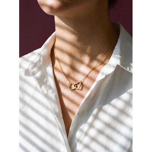 Lundholm Melia – Minimalistische Herzkette Damen – Goldfarben Lundholm Melia – Minimalistische Herzkette Damen – Goldfarben