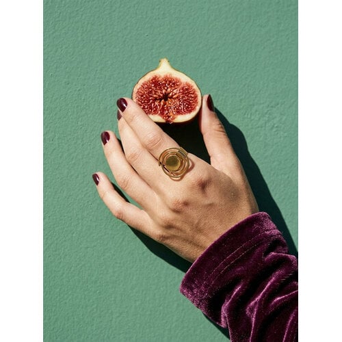 Lundholm Jiva – Verstellbarer großer Statement-Ring – Goldfarben Lundholm Jiva – Verstellbarer großer Statement-Ring – Goldfarben