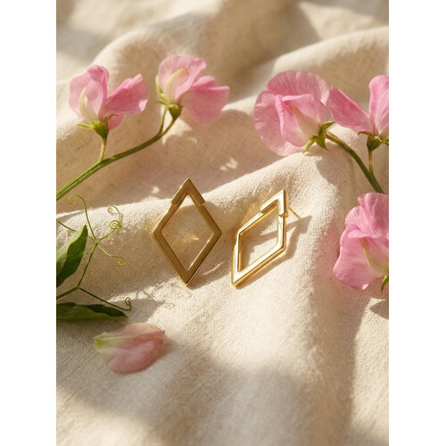 Lundholm Elvine – Geometrische Statement-Ohrringe – Goldfarben Lundholm Elvine – Geometrische Statement-Ohrringe – Goldfarben