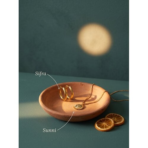 Lundholm Sifra – Ovale Hoops Oorbellen – Goudkleurig Lundholm Sifra – Ovale Hoops Oorbellen – Goudkleurig