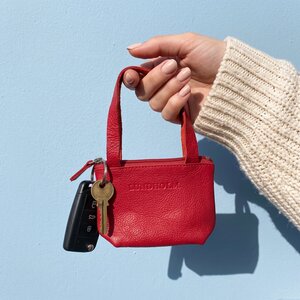 Lundholm Women's Leather Key Pouch with Zip – Red Lundholm Women's Leather Key Pouch with Zip – Red