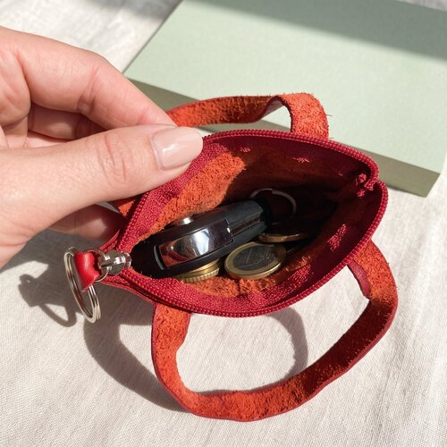 Lundholm Schlüsseletui aus Leder mit Reißverschluss Damen – Rot Lundholm Schlüsseletui aus Leder mit Reißverschluss Damen – Rot