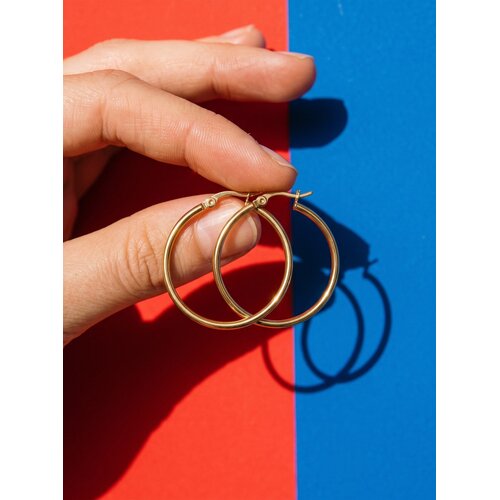 Lundholm Eefje – Hoop Earrings for Women – 2 cm – Gold-Tone Lundholm Eefje – Hoop Earrings for Women – 2 cm – Gold-Tone