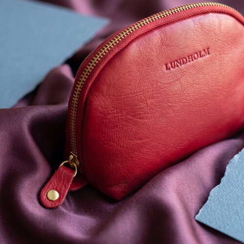 Lundholm Women's Leather Make-up Bag – Red Lundholm Women's Leather Make-up Bag – Red