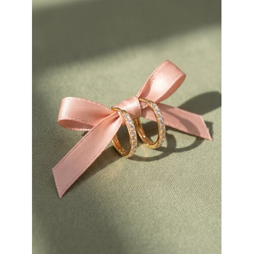 Lundholm Lundholm Delia Oorringen Dames Goudkleurig 15 mm - Kleine Hoops met Zirkonia Steentjes en Klapsluiting - Premium Stainless Steel Gold PVD Plated - Waterproof & Hypoallergeen Lundholm Lundholm Delia Oorringen Dames Goudkleurig 15 mm - Kleine Hoops met Zirkonia Steentjes en Klapsluiting - Premium Stainless Steel Gold PVD Plated - Waterproof & Hypoallergeen