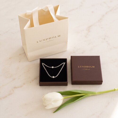 Lundholm Anah – Zirkonia Sieradenset met Ketting en Armband – Zilverkleurig Lundholm Anah – Zirkonia Sieradenset met Ketting en Armband – Zilverkleurig