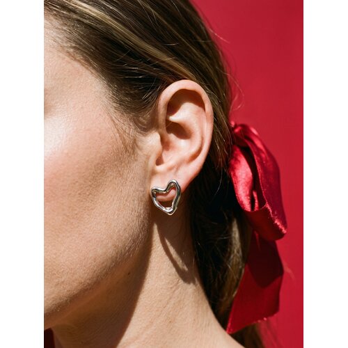 Lundholm Leonie – Chunky Open Heart Earrings – Silver-Tone Lundholm Leonie – Chunky Open Heart Earrings – Silver-Tone