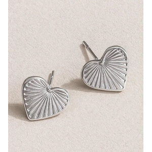 Lundholm Romea – Ridged Heart Stud Earrings – Silver-Tone
