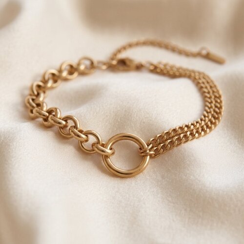 Lundholm Madeleine – Chunky Link Bracelet with Ring – Gold-Tone Lundholm Madeleine – Chunky Link Bracelet with Ring – Gold-Tone