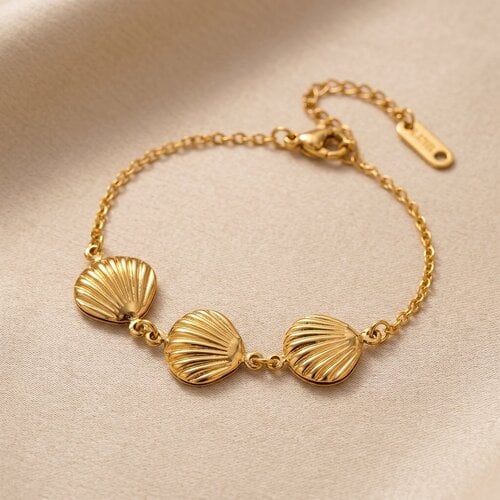 Lundholm Maris – Seashell Bracelet – Gold-Tone Lundholm Maris – Seashell Bracelet – Gold-Tone
