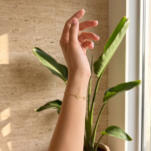 Lundholm Smilla – Schakelarmband met Madeliefjes – Goudkleurig Lundholm Smilla – Schakelarmband met Madeliefjes – Goudkleurig