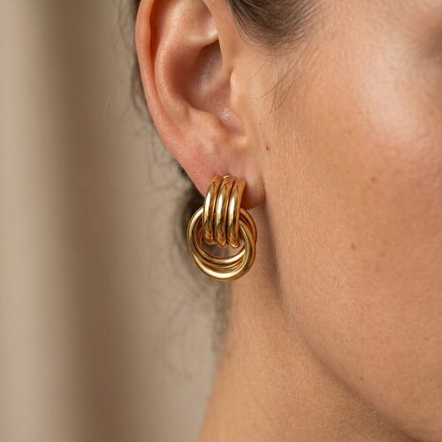 Lundholm Monroe – Chunky Statement Stud Earrings 3 cm – Gold-Tone Lundholm Monroe – Chunky Statement Stud Earrings 3 cm – Gold-Tone