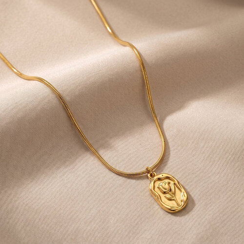 Lundholm Liesje – Necklace with Tulip Pendant – Gold-Tone Lundholm Liesje – Necklace with Tulip Pendant – Gold-Tone