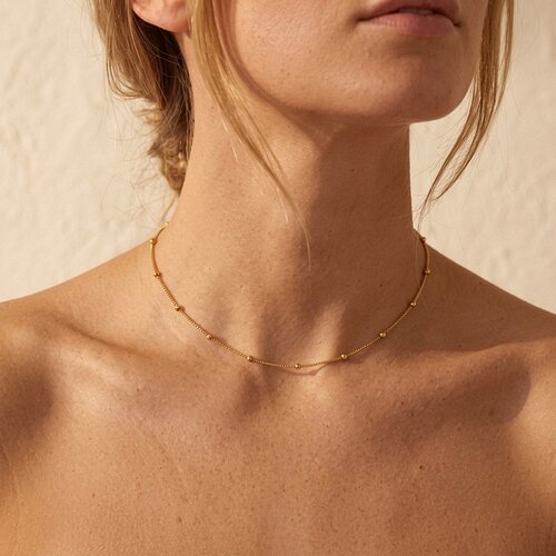 Lundholm Mette – Box Chain Ketting met Bolletjes – Goudkleurig Lundholm Mette – Box Chain Ketting met Bolletjes – Goudkleurig