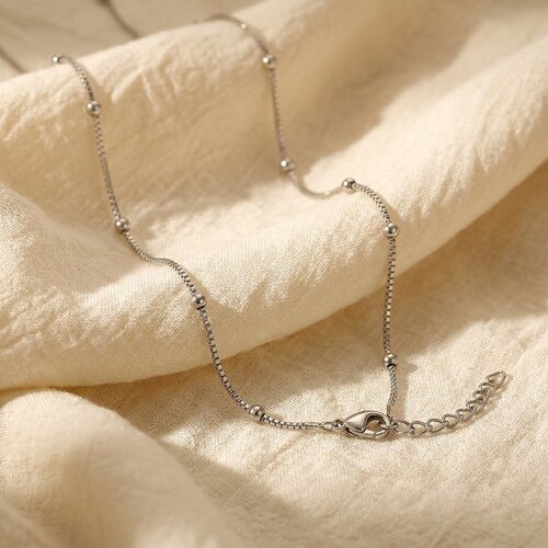 Lundholm Mette – Box Chain Necklace with Beads – Silver-Tone Lundholm Mette – Box Chain Necklace with Beads – Silver-Tone