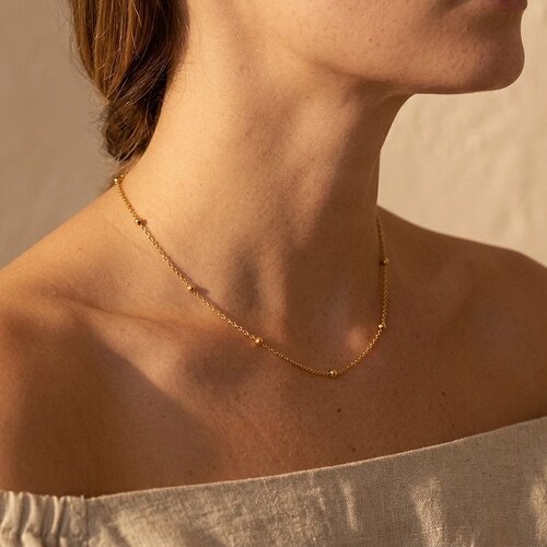Lundholm Tilde – Anchor Chain with Beads – Gold-Tone Lundholm Tilde – Anchor Chain with Beads – Gold-Tone