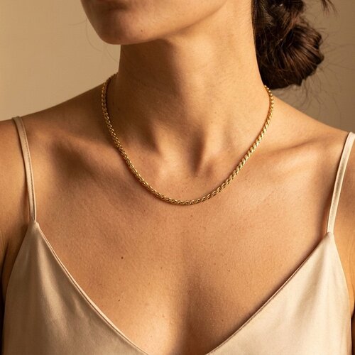 Lundholm Siri – Twisted Link Chain 3 mm – Gold-Tone Lundholm Siri – Twisted Link Chain 3 mm – Gold-Tone