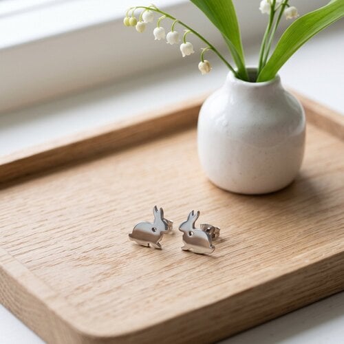 Lundholm Bonnie – Bunny Stud Earrings 1 cm – Silver-Tone Lundholm Bonnie – Bunny Stud Earrings 1 cm – Silver-Tone