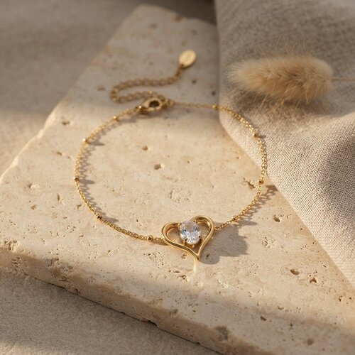 Lundholm Cara – Open Heart Bracelet with Cubic Zirconia – Gold-Tone