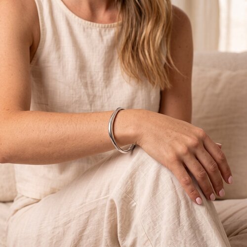 Lundholm Runa – Organic Open Bangle – Silver-Tone Lundholm Runa – Organic Open Bangle – Silver-Tone