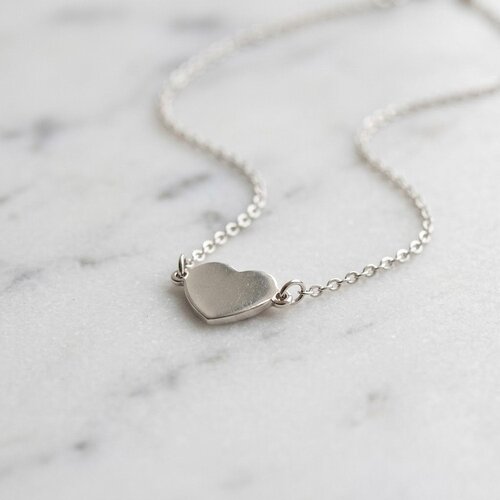 Lundholm Marthe – Dainty Necklace with Small Heart – Silver-Tone Lundholm Marthe – Dainty Necklace with Small Heart – Silver-Tone