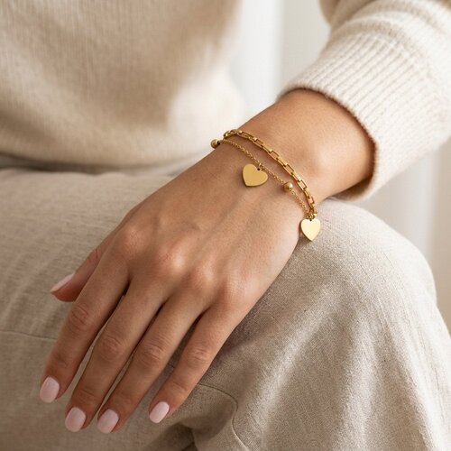 Lundholm Dolly – Double Bracelet with Heart Charms – Gold-Tone Lundholm Dolly – Double Bracelet with Heart Charms – Gold-Tone