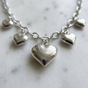 Lundholm Harriet – Link Chain with Puffy Hearts – Silver-Tone Lundholm Harriet – Link Chain with Puffy Hearts – Silver-Tone