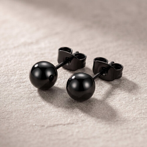 Lundholm Max – Ball Stud Earrings for Women 4 mm – Black Lundholm Max – Ball Stud Earrings for Women 4 mm – Black