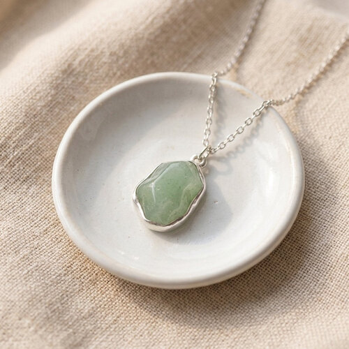 Lundholm Rosan – Necklace with Green Aventurine Pendant – Silver-Tone