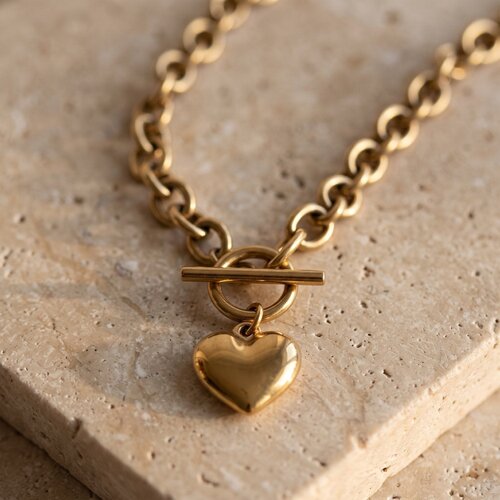 Lundholm Nanna – Heart Necklace with Toggle Clasp – Gold-Tone Lundholm Nanna – Heart Necklace with Toggle Clasp – Gold-Tone