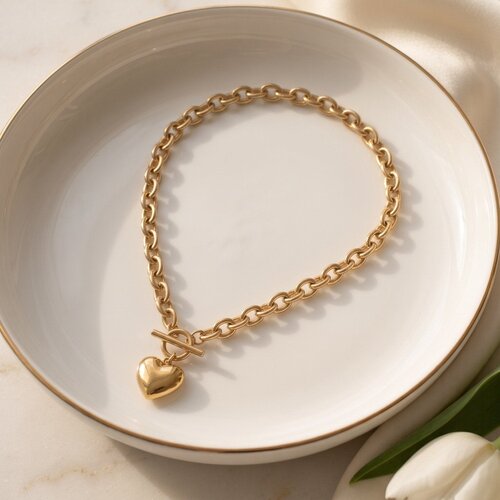 Lundholm Nanna – Heart Necklace with Toggle Clasp – Gold-Tone Lundholm Nanna – Heart Necklace with Toggle Clasp – Gold-Tone