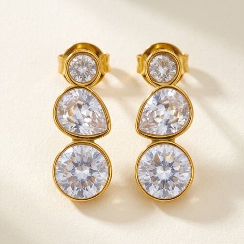 Lundholm Lima – Drop Earrings with Cubic Zirconia Stones – Gold-Tone Lundholm Lima – Drop Earrings with Cubic Zirconia Stones – Gold-Tone
