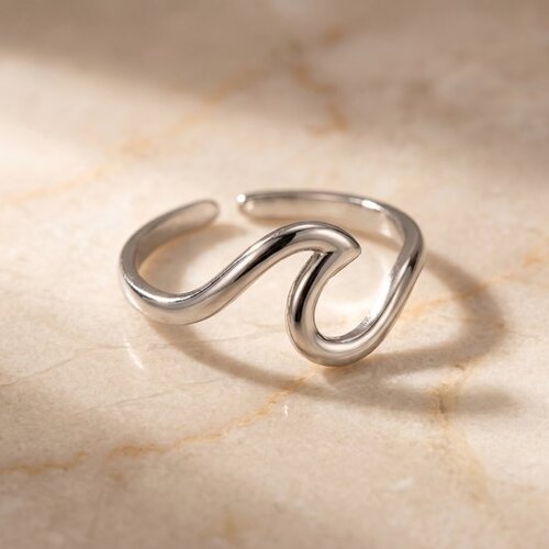 Lundholm Milea – Adjustable Wave Ring for Women – Silver-Tone Lundholm Milea – Adjustable Wave Ring for Women – Silver-Tone