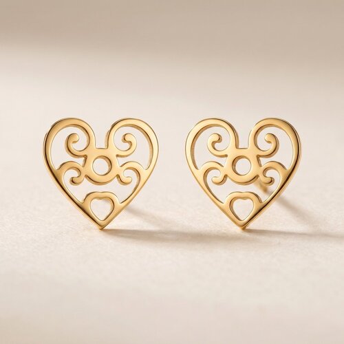 Lundholm Lovisa – Open Heart Stud Earrings – Gold-Tone Lundholm Lovisa – Open Heart Stud Earrings – Gold-Tone