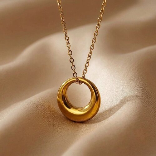 Lundholm Halo – Necklace with Open Round Pendant – Gold-Tone Lundholm Halo – Necklace with Open Round Pendant – Gold-Tone