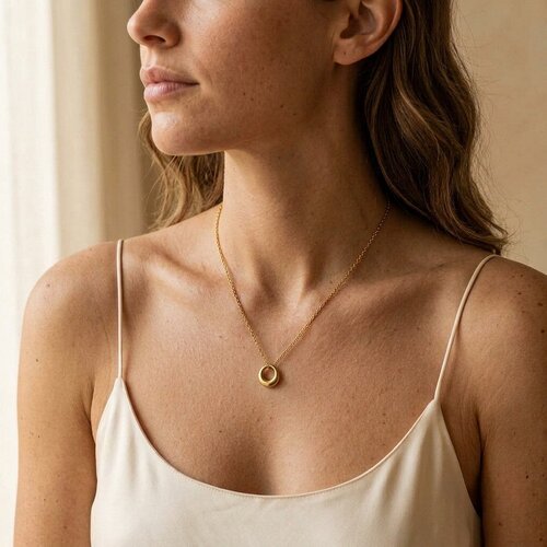 Lundholm Halo – Necklace with Open Round Pendant – Gold-Tone Lundholm Halo – Necklace with Open Round Pendant – Gold-Tone