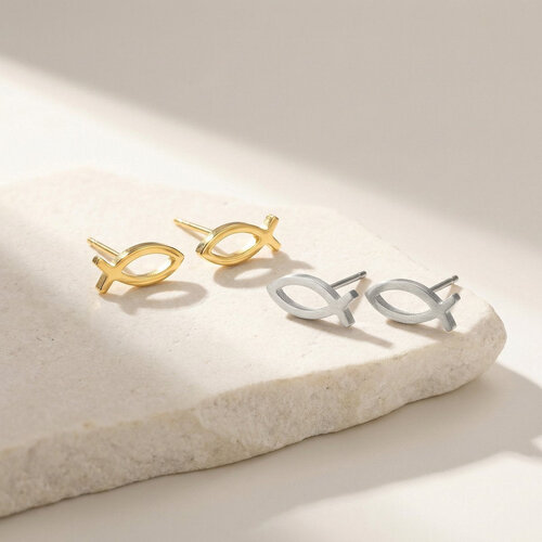 Lundholm Fisk – Fish Stud Earrings – Gold-Tone Lundholm Fisk – Fish Stud Earrings – Gold-Tone