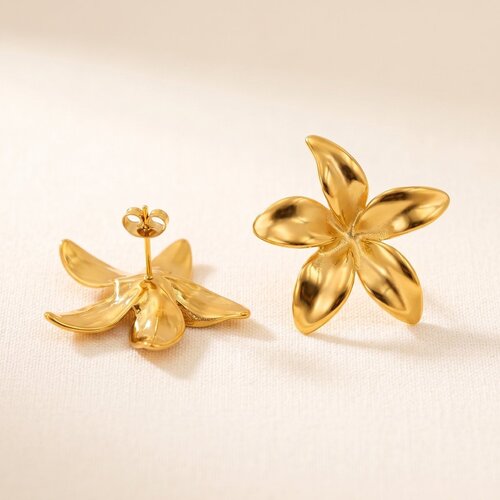 Lundholm Harper – Flower Statement Earrings – Gold-Tone Lundholm Harper – Flower Statement Earrings – Gold-Tone