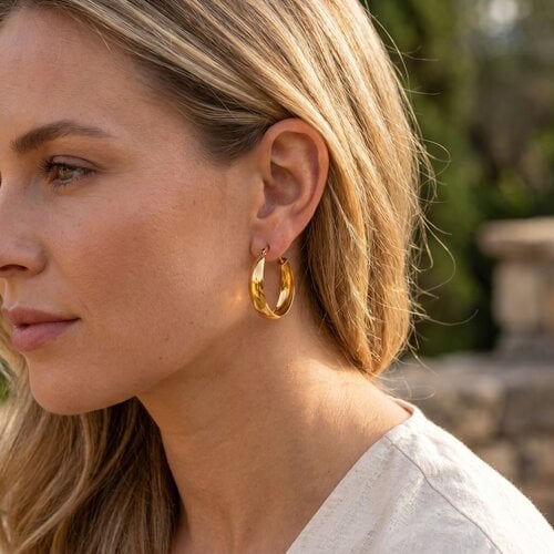 Lundholm Selja – Chunky Hoop Earrings for Women – Gold-Tone Lundholm Selja – Chunky Hoop Earrings for Women – Gold-Tone
