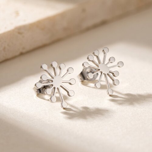 Lundholm Claudia – Dandelion Stud Earrings 1.2 cm – Silver-Tone Lundholm Claudia – Dandelion Stud Earrings 1.2 cm – Silver-Tone