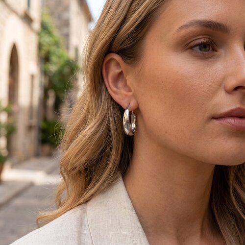 Lundholm Selja – Chunky Hoop Earrings for Women – Silver-Tone Lundholm Selja – Chunky Hoop Earrings for Women – Silver-Tone