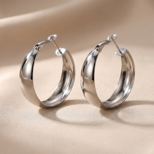 Lundholm Selja – Chunky Hoop Earrings for Women – Silver-Tone Lundholm Selja – Chunky Hoop Earrings for Women – Silver-Tone