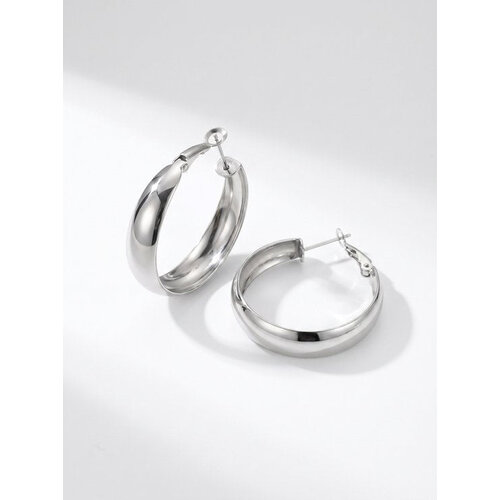 Lundholm Selja – Chunky Hoop Earrings for Women – Silver-Tone Lundholm Selja – Chunky Hoop Earrings for Women – Silver-Tone