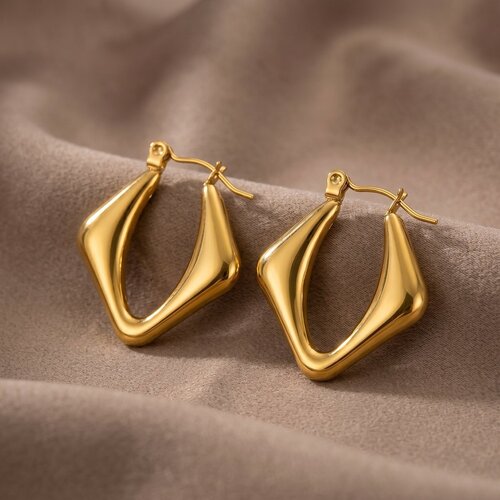 Lundholm Vivey – Geometric Hoop Earrings – Gold-Tone Lundholm Vivey – Geometric Hoop Earrings – Gold-Tone