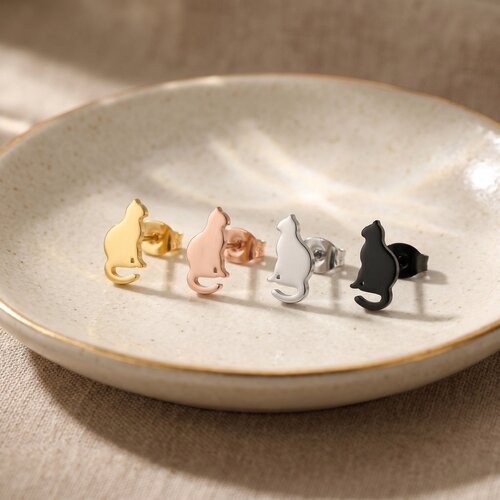 Lundholm Minou – Cat Stud Earrings – Gold-Tone Lundholm Minou – Cat Stud Earrings – Gold-Tone