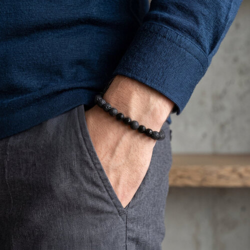 Lundholm Eldar – Heren Kralenarmband Lavasteen met Accentkralen – Zwart Lundholm Eldar – Heren Kralenarmband Lavasteen met Accentkralen – Zwart