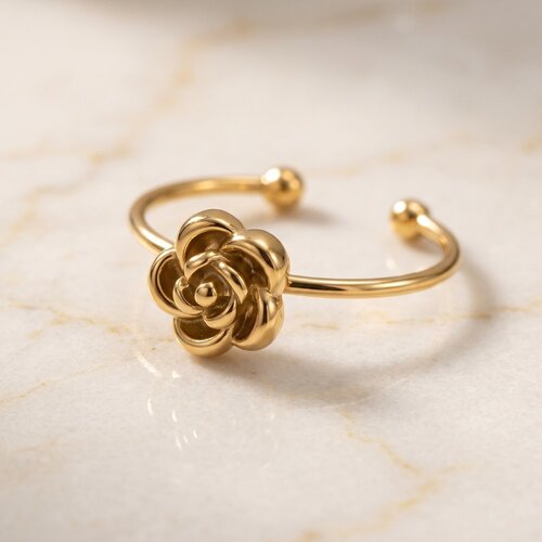 Lundholm Roos – Verstelbare Open Ring met Roosje – Goudkleurig Lundholm Roos – Verstelbare Open Ring met Roosje – Goudkleurig