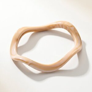 Lundholm Nienke – Statement Hars Bangle Dames – Beige Lundholm Nienke – Statement Hars Bangle Dames – Beige